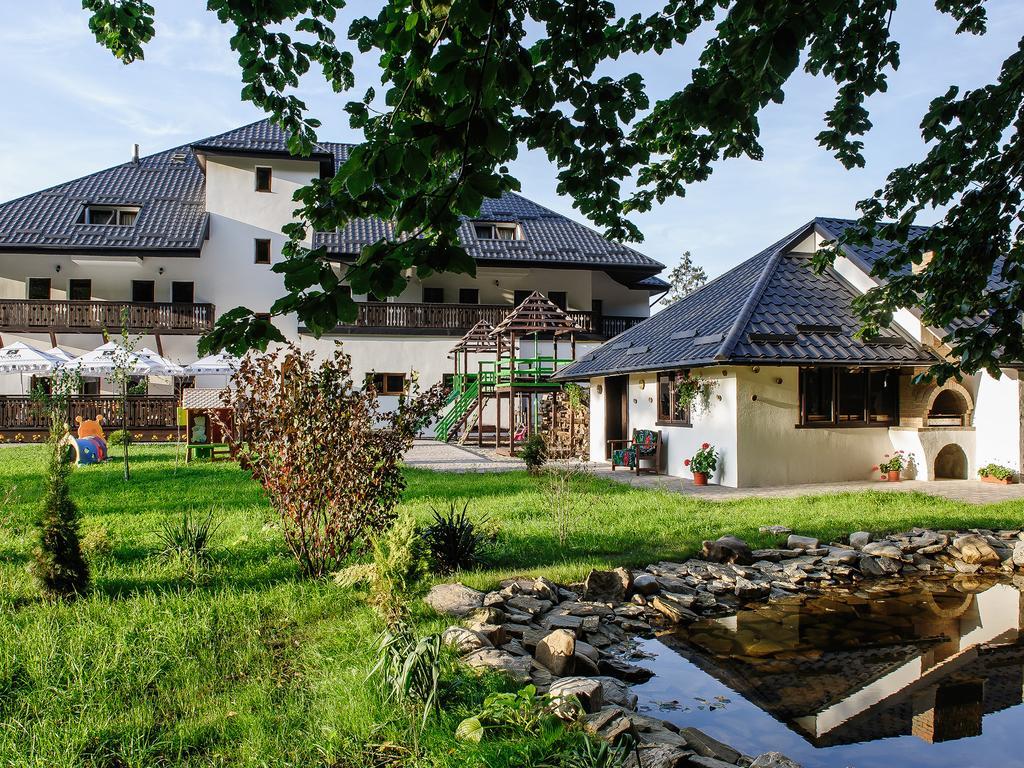 La Conac In Bucovina Hotel กูรา ฮูมอรูลุย ภายนอก รูปภาพ