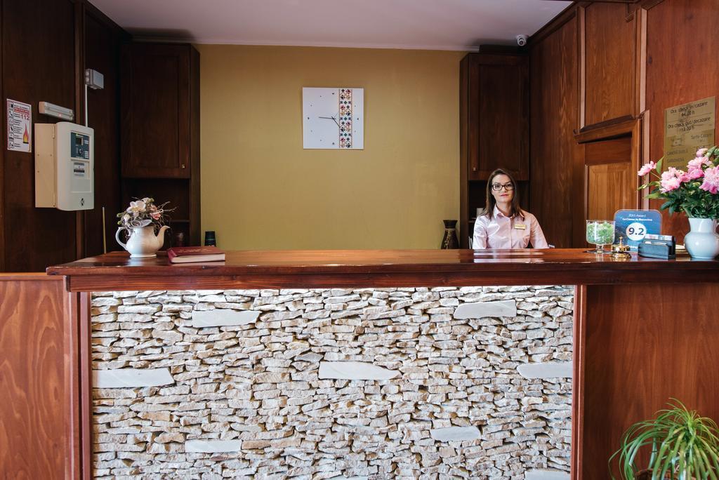 La Conac In Bucovina Hotel กูรา ฮูมอรูลุย ภายนอก รูปภาพ