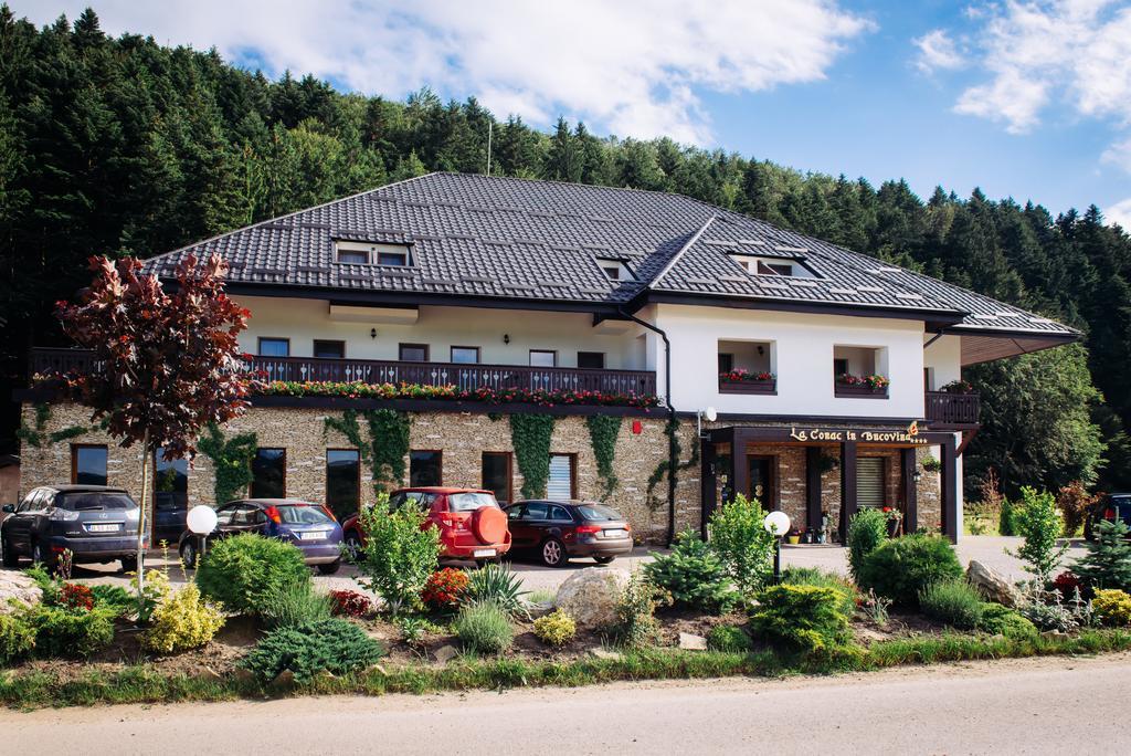 La Conac In Bucovina Hotel กูรา ฮูมอรูลุย ภายนอก รูปภาพ