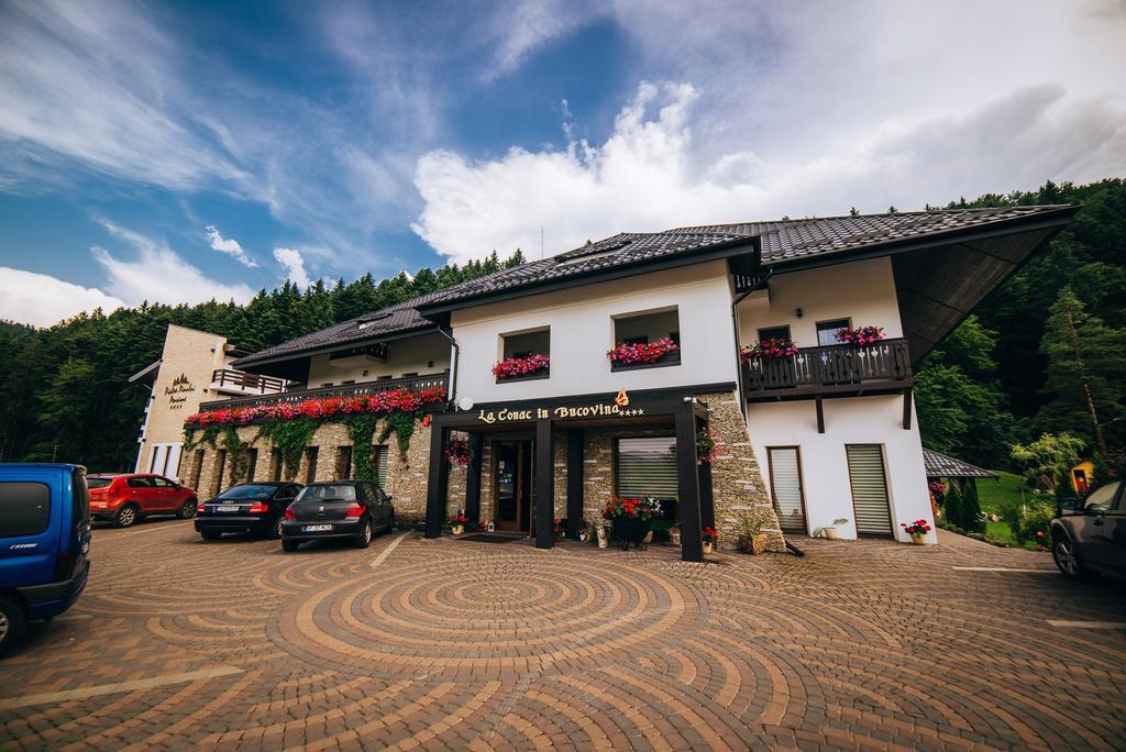 La Conac In Bucovina Hotel กูรา ฮูมอรูลุย ภายนอก รูปภาพ