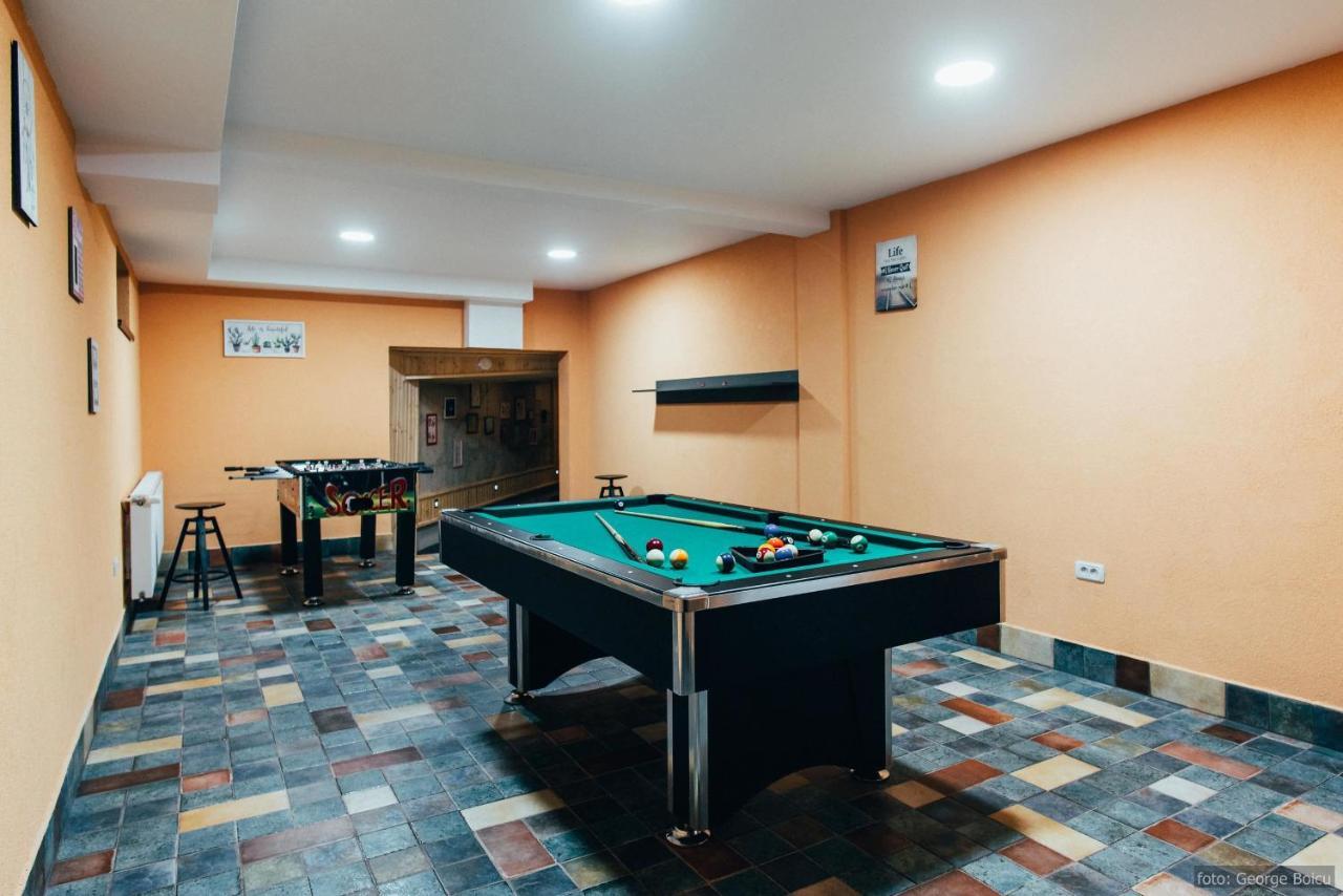 La Conac In Bucovina Hotel กูรา ฮูมอรูลุย ภายนอก รูปภาพ