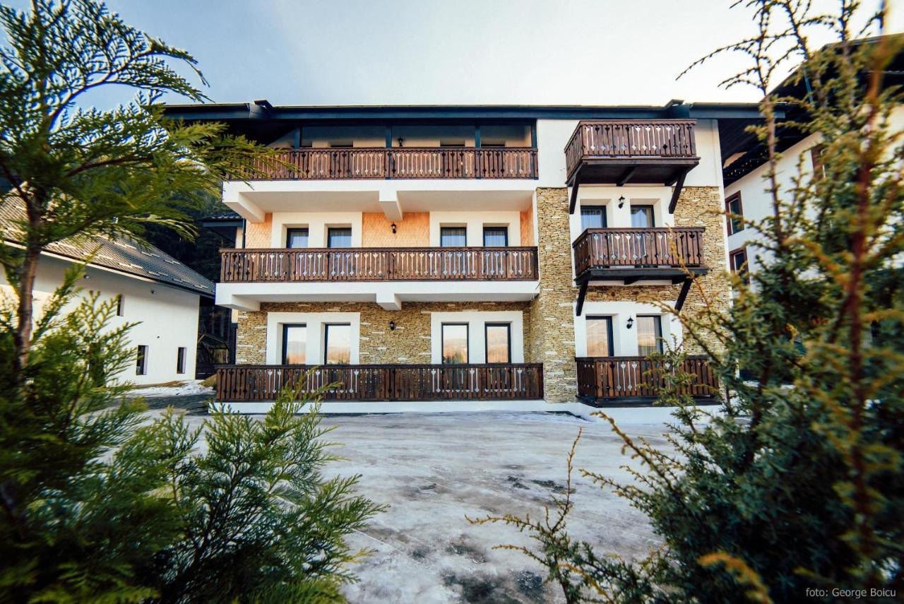 La Conac In Bucovina Hotel กูรา ฮูมอรูลุย ภายนอก รูปภาพ